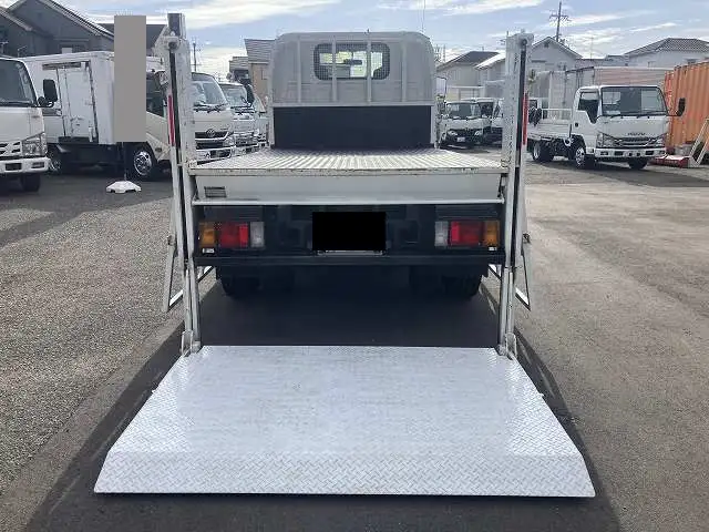 いすゞ エルフ 小型 平ボディ パワーゲート 床鉄板の中古トラック画像4