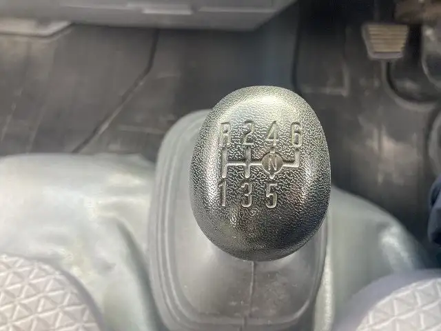 いすゞ エルフ 小型 平ボディ 2RG-NKR88A R2の中古トラック画像10