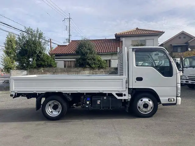 いすゞ エルフ 小型 平ボディ 2RG-NKR88A R2の中古トラック画像2