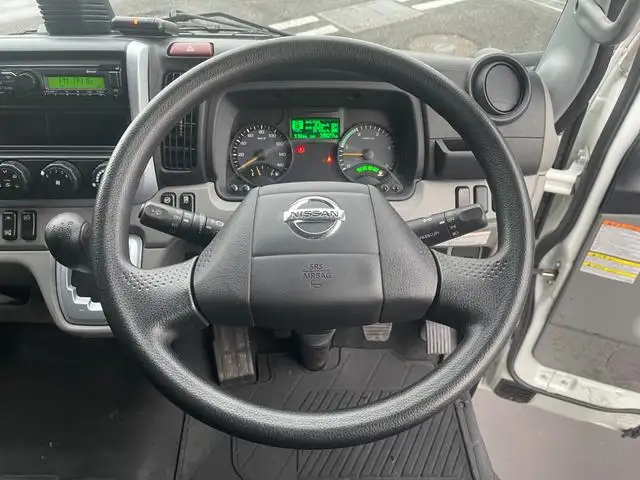 日産 アトラス 小型 平ボディ Wキャブ の中古トラック画像9