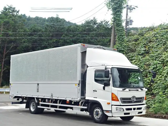 日野 レンジャー 中型/増トン ウイング 床鉄板 ベッドの中古トラック画像1