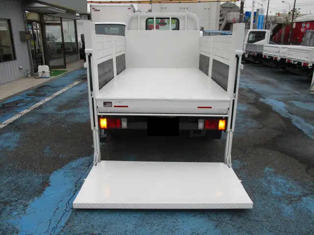 いすゞ エルフ 小型 平ボディ パワーゲート 床鉄板の中古トラック画像6