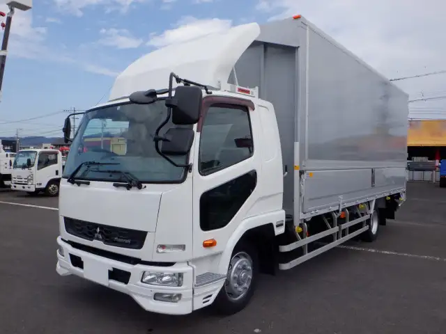 三菱 ファイター 中型/増トン ウイング エアサス ベッドの中古トラック画像1