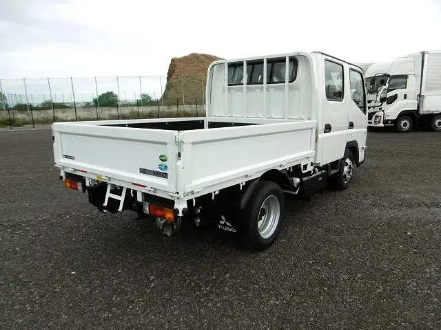 三菱 キャンター 小型 平ボディ Wキャブ 2RG-FBA20の中古トラック画像2