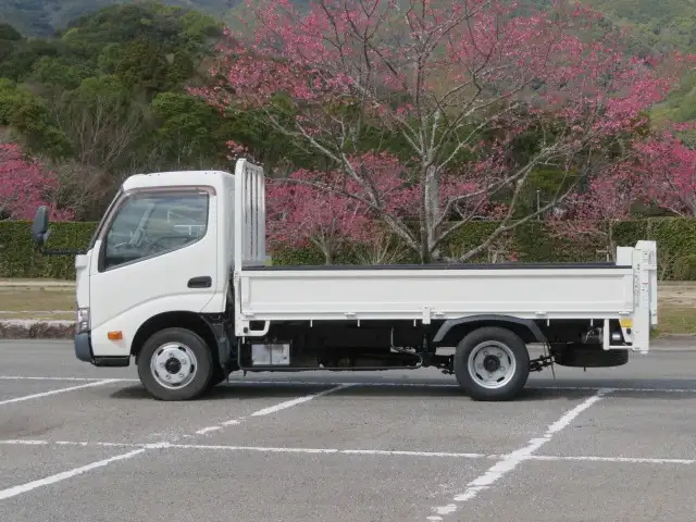 トヨタ ダイナ 小型 平ボディ パワーゲート TKG-XZU645の中古トラック画像6