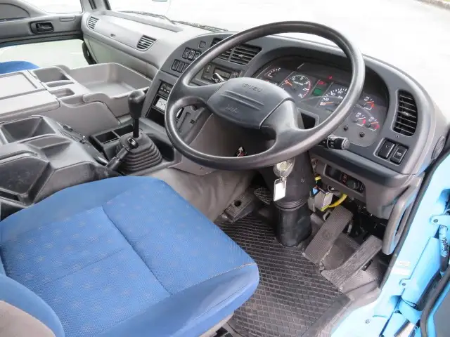 いすゞ ギガ 大型 ミキサー・ポンプ ベッド QKG-CXZ77ATの中古トラック画像16