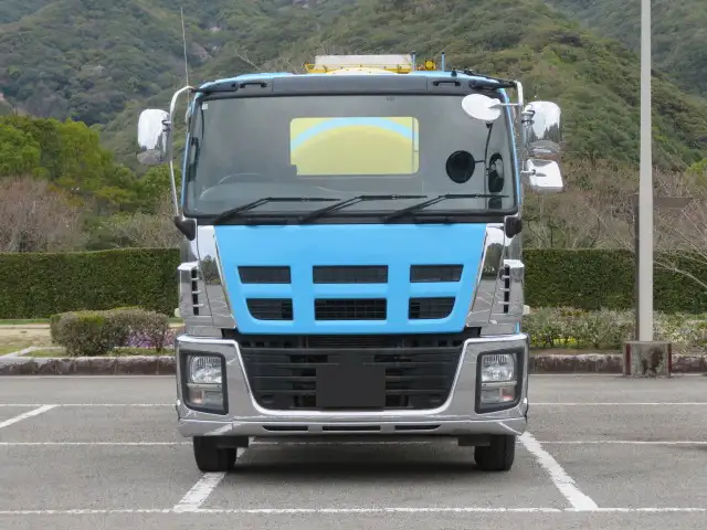 いすゞ ギガ 大型 ミキサー・ポンプ ベッド QKG-CXZ77ATの中古トラック画像2