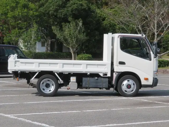 トヨタ トヨエース 小型 ダンプ 強化 TKG-XZC675Dの中古トラック画像3