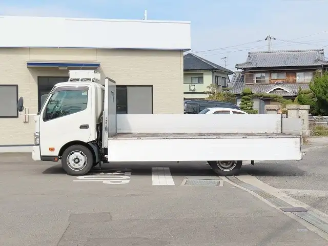 日野 デュトロ 小型 平ボディ アルミブロック TKG-XZU710Mの中古トラック画像5