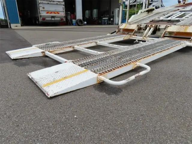 いすゞ フォワード 中型/増トン 車両重機運搬 ラジコン ウインチの中古トラック画像9