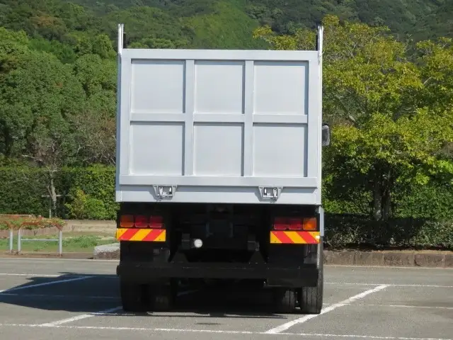 いすゞ ギガ 大型 ダンプ 土砂禁 ベッドの中古トラック画像3