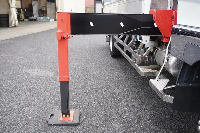 三菱 ファイター 中型/増トン クレーン付 床鉄板 アルミブロックの中古トラック画像9