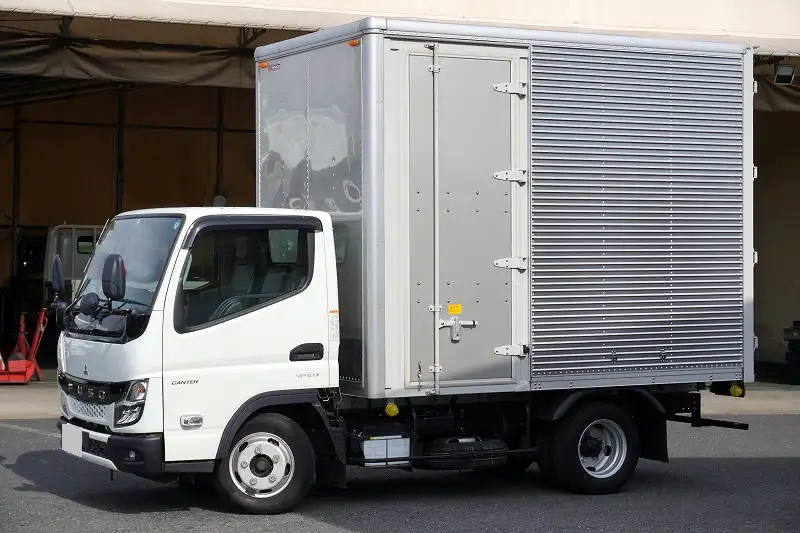 三菱 キャンター 小型 アルミバン サイドドア 2RG-FBA20 の中古トラック【車両No.176415】