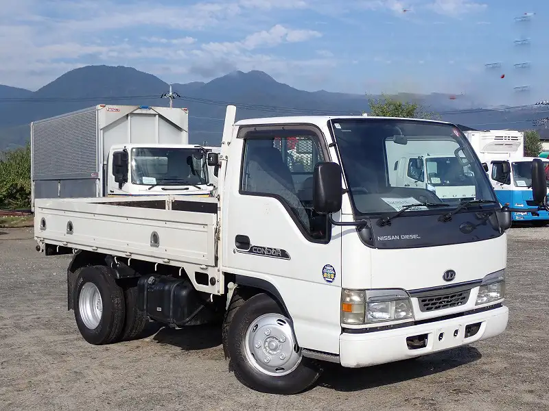 いすゞ エルフ 小型 平ボディ 10尺 KR-NKR81E の中古トラック