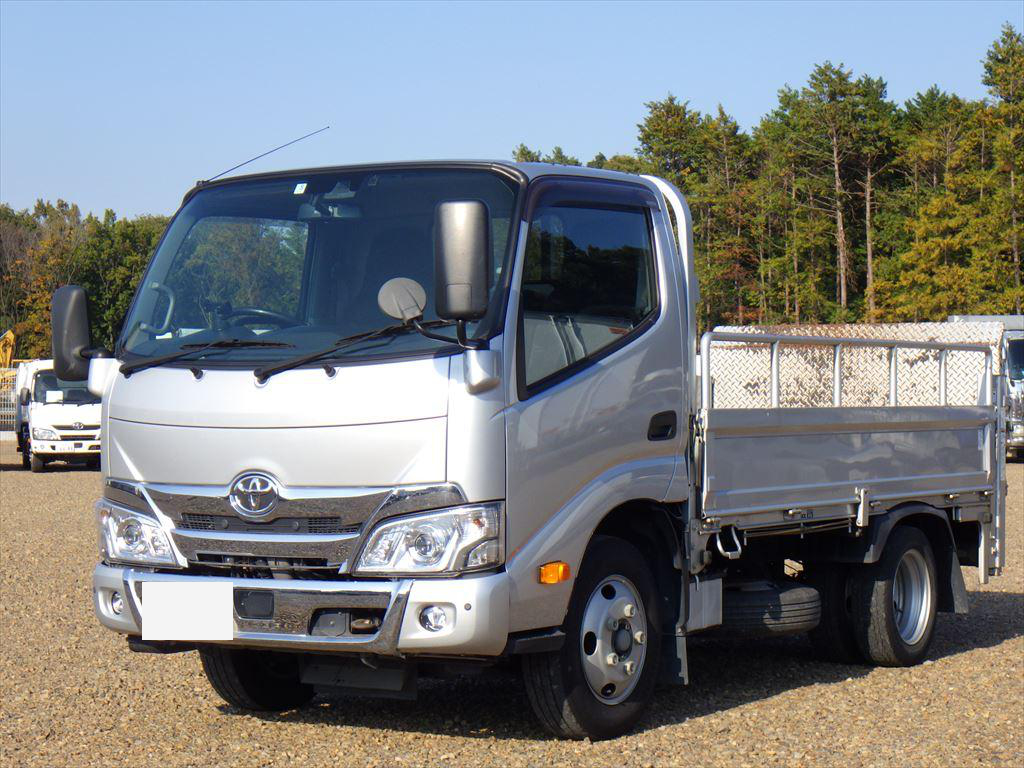 トヨタ ダイナ 小型 平ボディ 10尺 2PG-XZU605