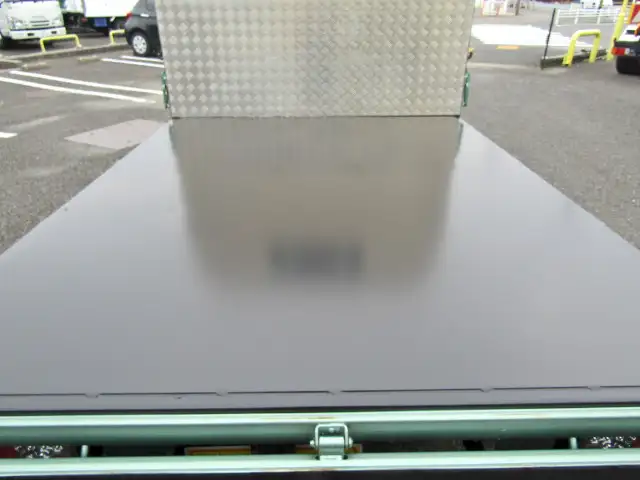 いすゞ エルフ 小型 平ボディ Wキャブ 床鉄板の中古トラック画像5