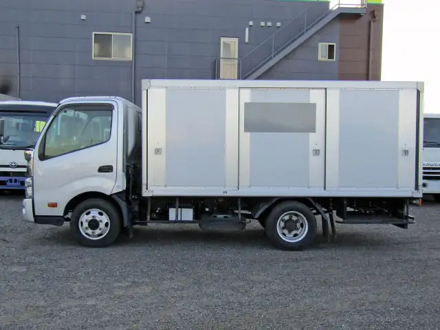 日野 デュトロ 小型 アルミバン ボトルカー サイドドアの中古トラック画像5