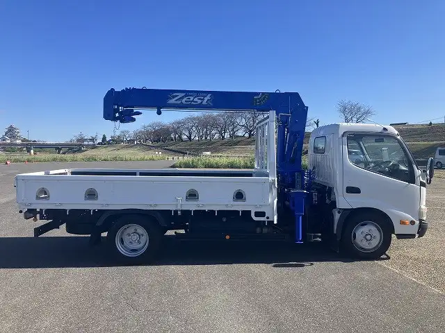 日野 デュトロ 小型 クレーン付 4段 ラジコンの中古トラック画像2