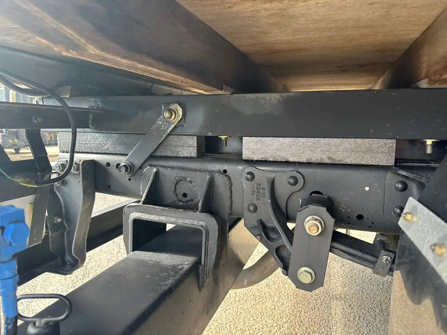 いすゞ エルフ 小型 クレーン付 4段 ラジコンの中古トラック画像像17