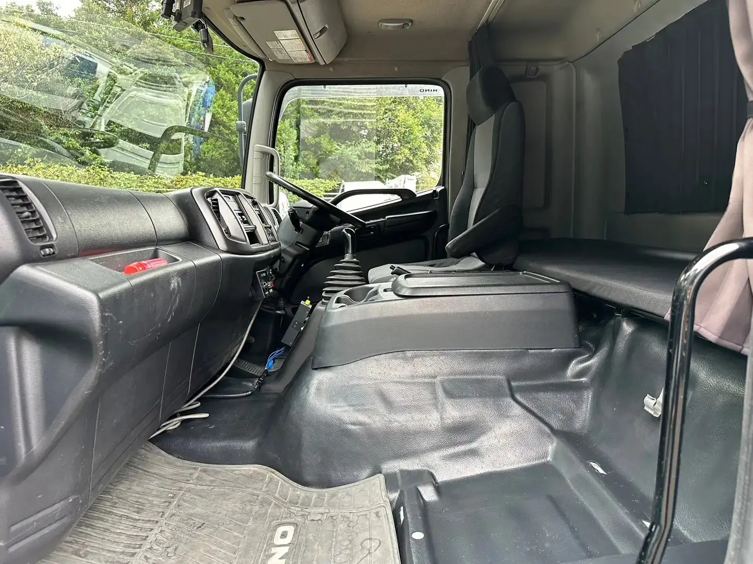 日野 レンジャー 中型/増トン ミキサー・ポンプ ベッド LDG-GK8JKAAの中古トラック画像12