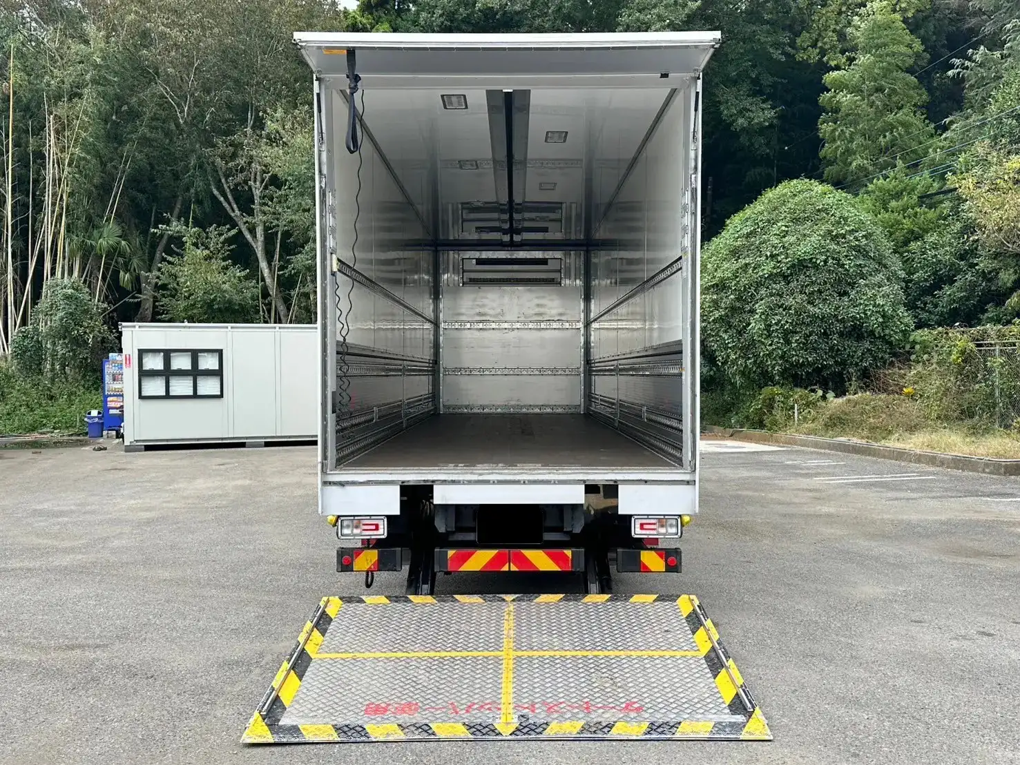 日野 プロフィア 大型 冷凍冷蔵 冷凍ウイング 低温の中古トラック画像5