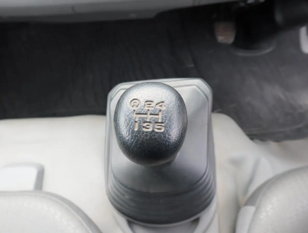日野 デュトロ 小型 クレーン付 4段 ラジコンの中古トラック画像18