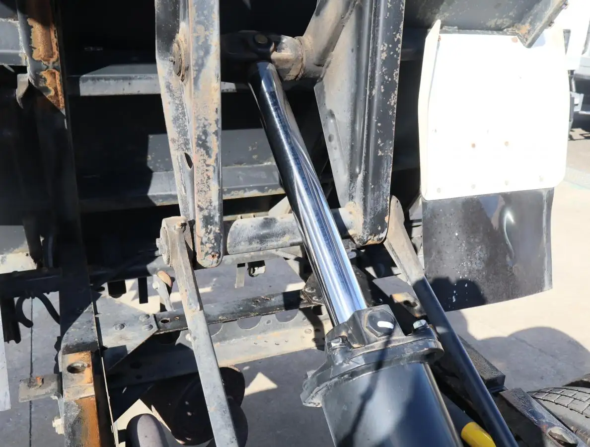 いすゞ エルフ 小型 ダンプ 強化 PB-NKR81ADの中古トラック画像16