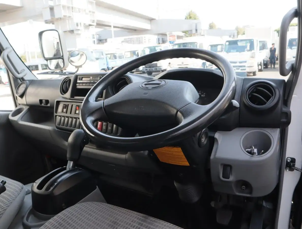 日野 デュトロ 小型 ウイング TKG-XZU655M H28の中古トラック画像11