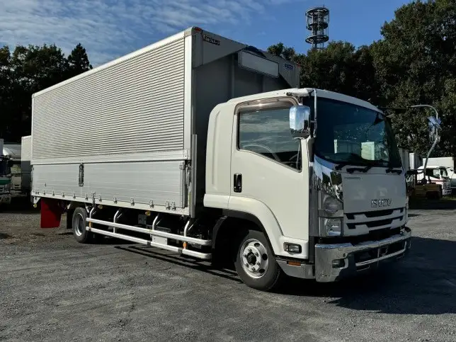いすゞ フォワード 中型/増トン ウイング ベッド 2RG-FRR90S2の中古トラック画像2