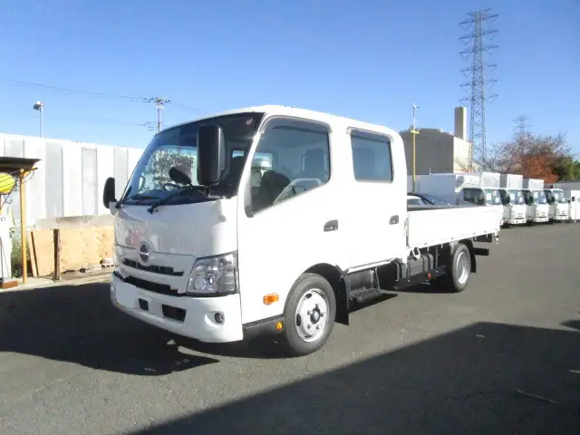 日野 デュトロ 小型 平ボディ Wキャブ 2KG-XZU710M の中古トラック【車両No.176828】