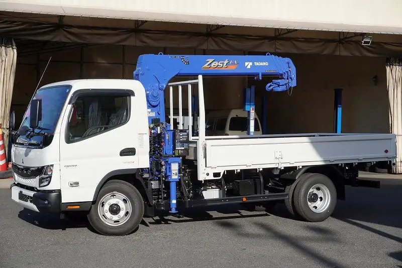 三菱 キャンター 小型 クレーン付 4段 ラジコン の中古トラック【車両No.176843】