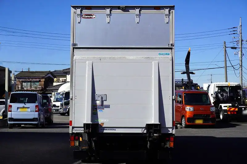 マツダ タイタン 小型 アルミバン パワーゲート サイドドアの中古トラック画像3