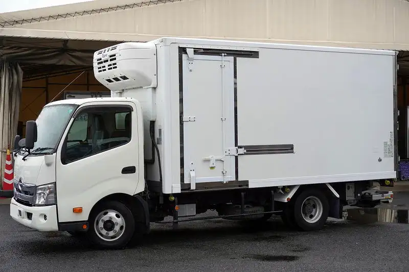 日野 デュトロ 小型 冷凍冷蔵 低温 パワーゲート の中古トラック【車両No.176873】