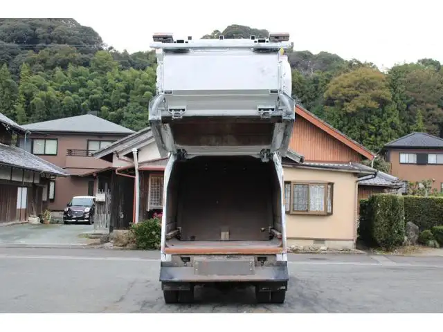 いすゞ エルフ 小型 パッカー車 巻き込み式 回転ダンプ式の中古トラック画像4