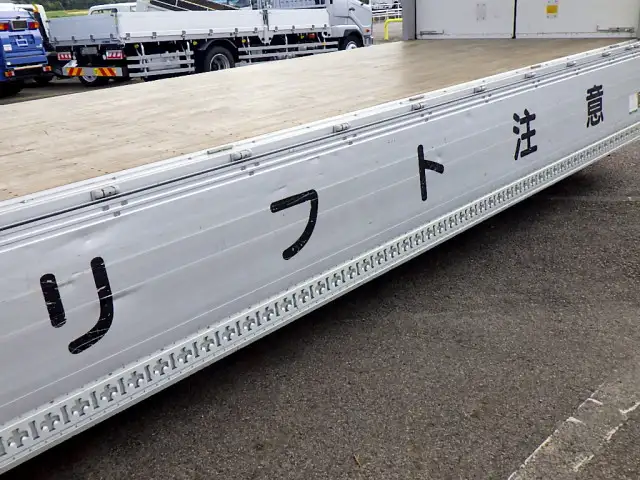 いすゞ フォワード 中型/増トン ウイング エアサス ベッドの中古トラック画像7