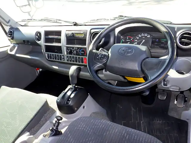 トヨタ ダイナ 小型 平ボディ 2RG-XZU712 R2の中古トラック画像8