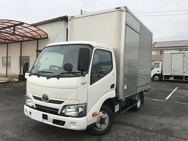 トヨタ ダイナ 小型 アルミバン サイドドア TPG-XZU605の中古トラック画像1