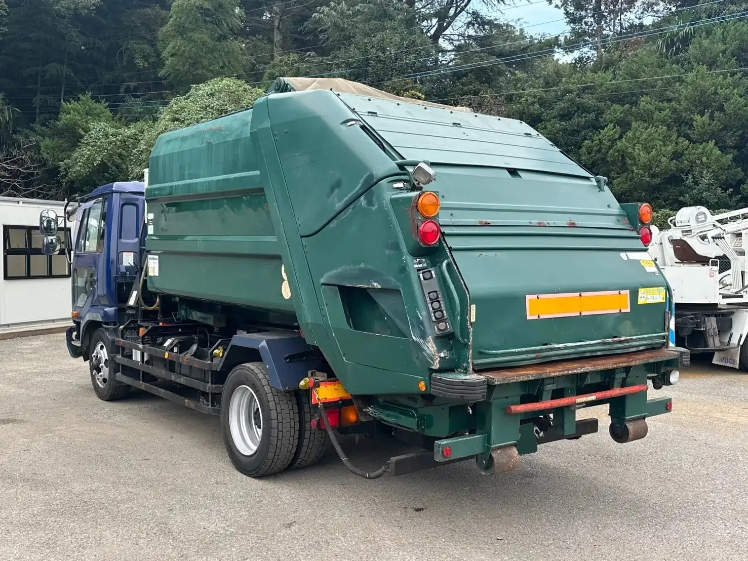 日産UD コンドル 中型/増トン アームロール コンテナ付き ツインホイストの中古トラック画像4