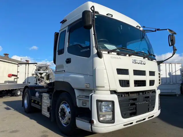 いすゞ ギガ 大型 トラクター ハイルーフ 1デフの中古トラック画像1
