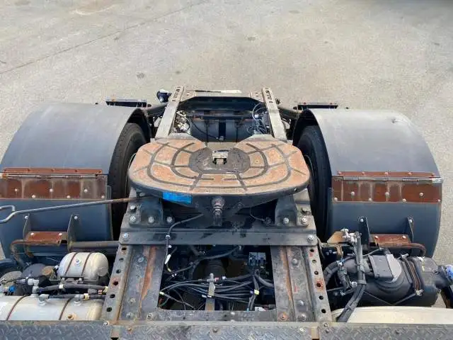 いすゞ ギガ 大型 トラクター ハイルーフ 1デフの中古トラック画像11