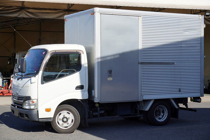 トヨタ ダイナ 小型 アルミバン 10尺 TKG-XZC605