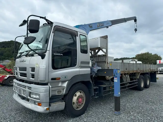 いすゞ ギガ 大型 クレーン付 床鉄板 3段｜画像1