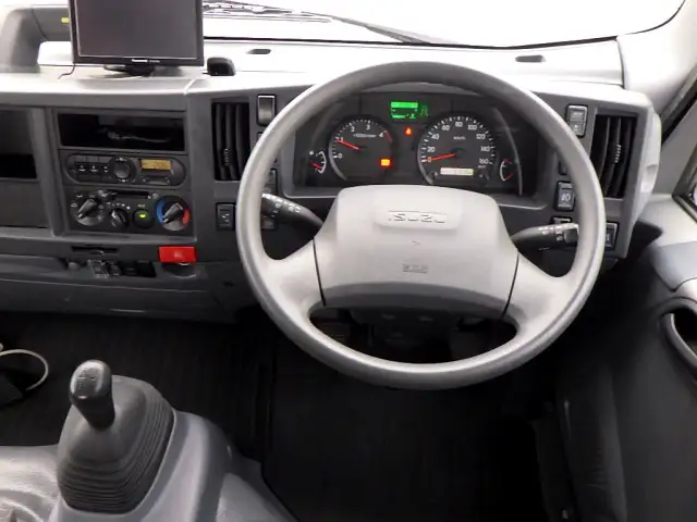 いすゞ エルフ 小型 平ボディ 2RG-NPR88AR H31/R1の中古トラック画像10