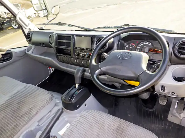 トヨタ ダイナ 小型 平ボディ 幌 パワーゲートの中古トラック画像11