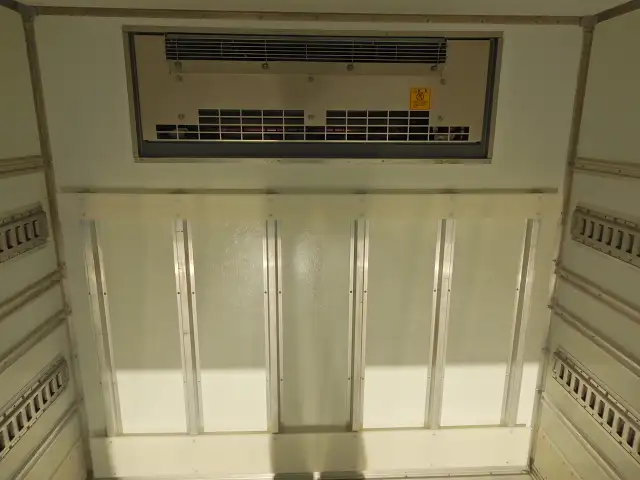 日野 デュトロ 小型 冷凍冷蔵 低温 スタンバイの中古トラック画像6