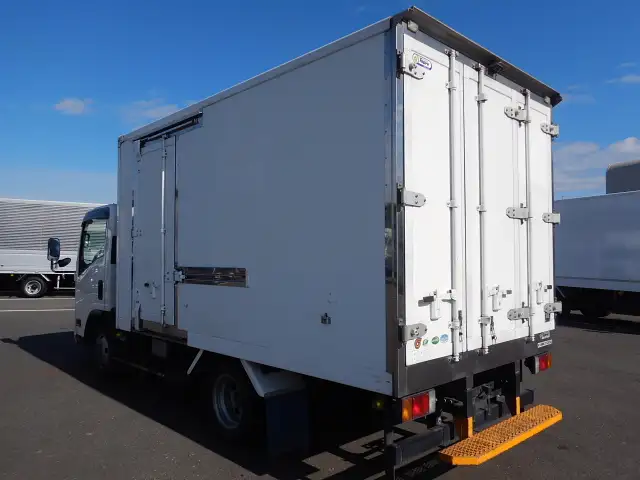 いすゞ エルフ 小型 冷凍冷蔵 低温 スタンバイの中古トラック画像3