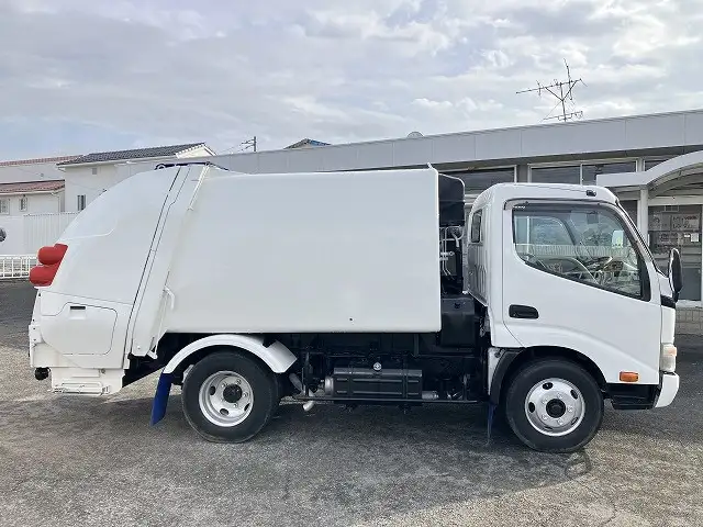 日野 デュトロ 小型 パッカー車 プレス式 BKG-XZU304Xの中古トラック画像2