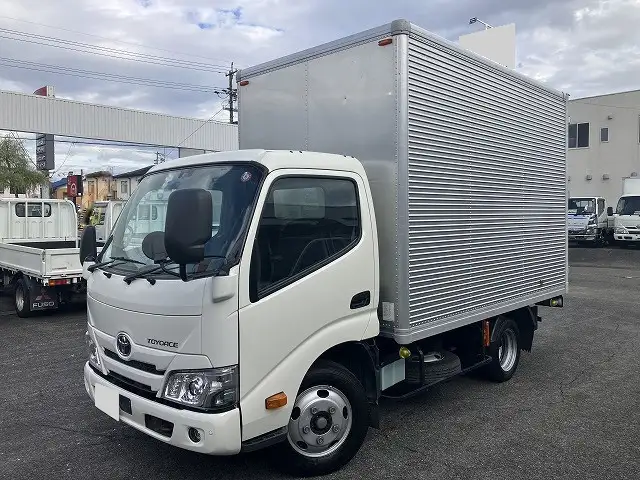 トヨタ トヨエース 小型 アルミバン 2RG-XZC605 H31/R1の中古トラック画像1
