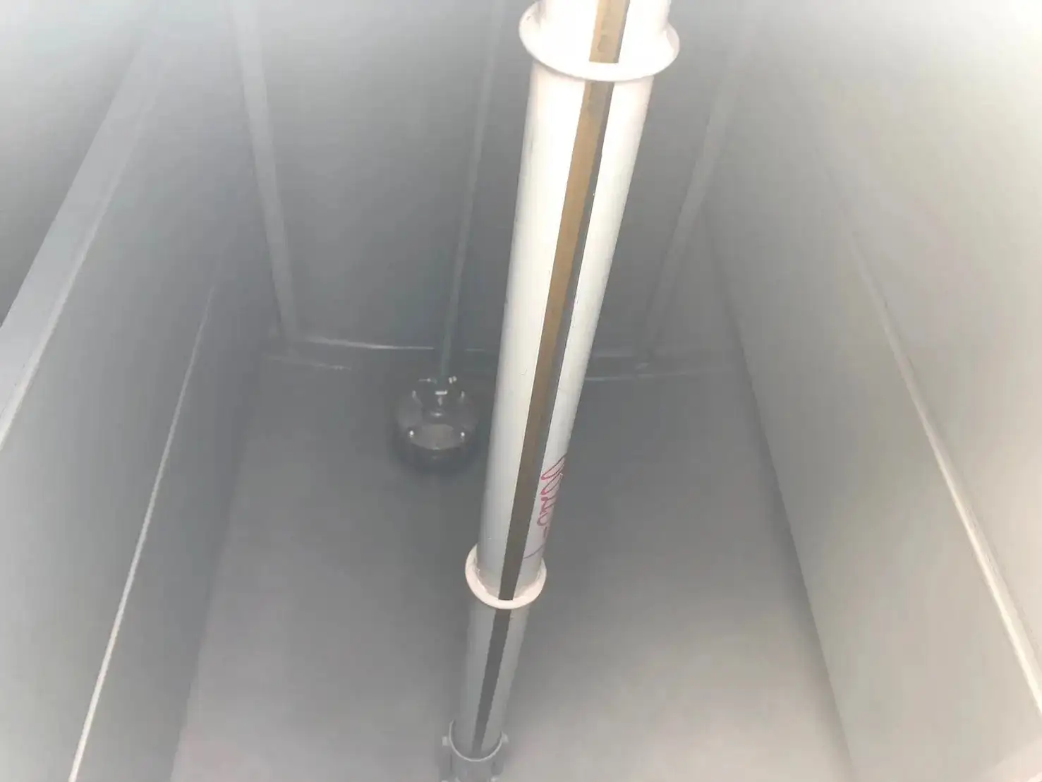 三菱 キャンター 小型 タンク車 ローリー 2PG-FEA80の中古トラック画像7