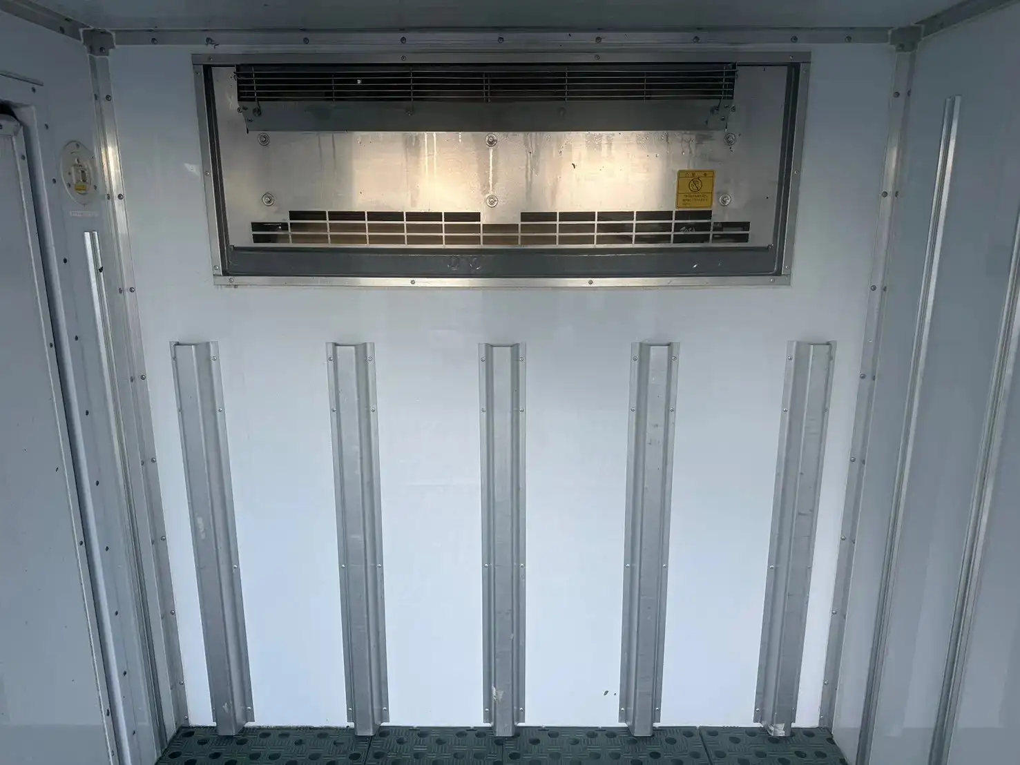 三菱 キャンター 小型 冷凍冷蔵 低温 2室の中古トラック画像10